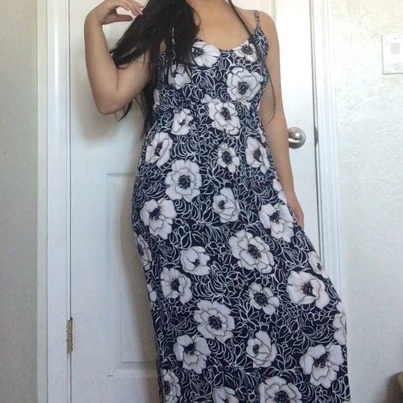 Maxi Blue Floral Dress Size M - Picture 2 of 2